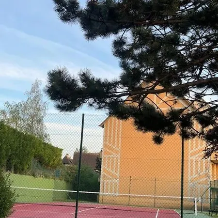 Domaine Du Yearling 2