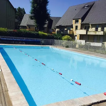 Domaine Du Yearling 2